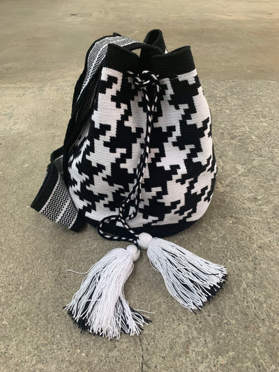 Susu Houndtooth bag